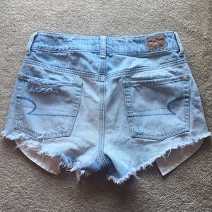 American Eagle High Rise Festival Shorts